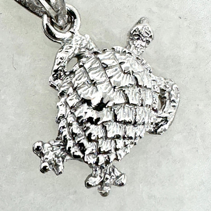 10K White Gold 5/8" Textured Turtle Pendant