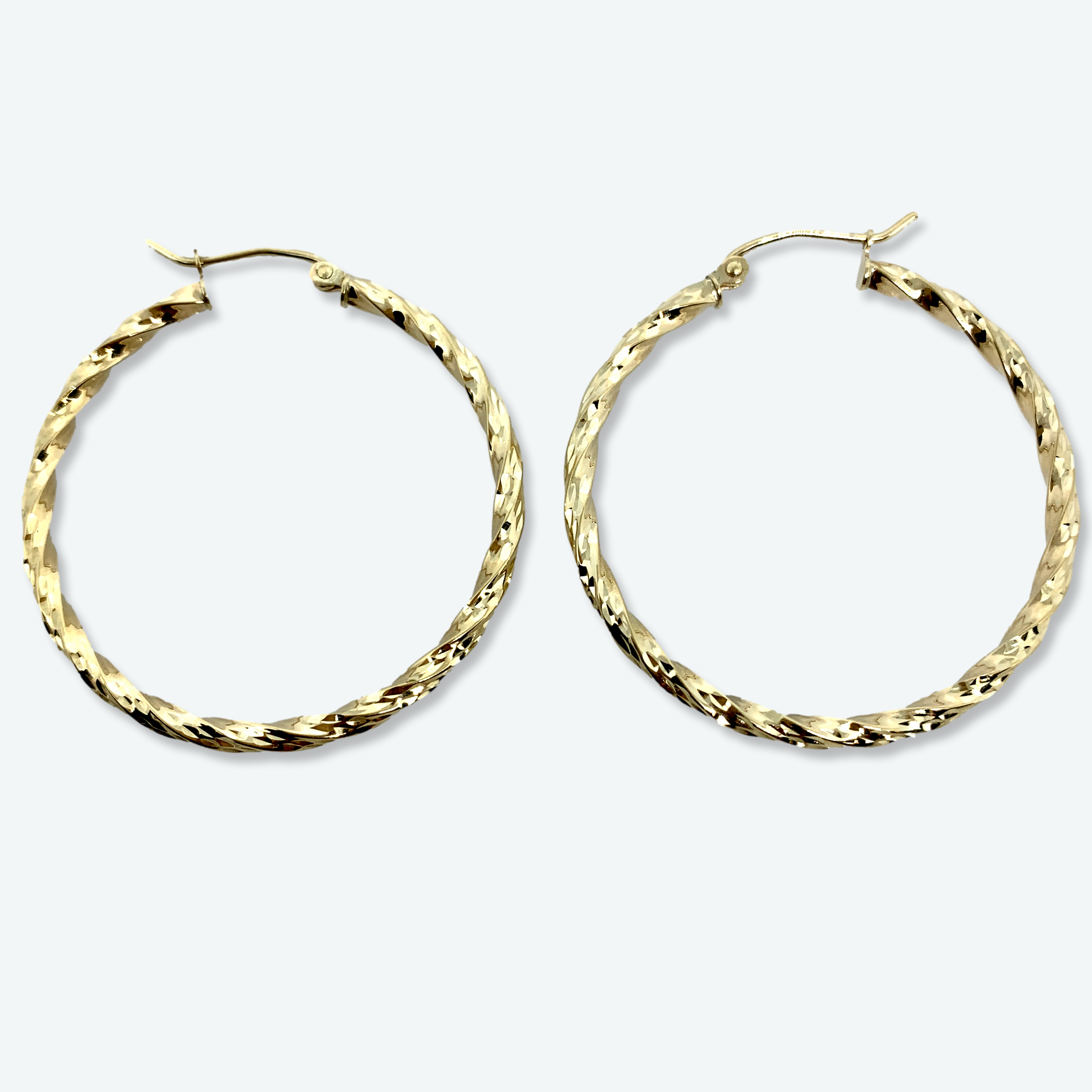 Brilliance Fine Jewelry 10K Yellow Gold 2.5MMx18MM Hollow Round Hoops  Earrings - Walmart.com