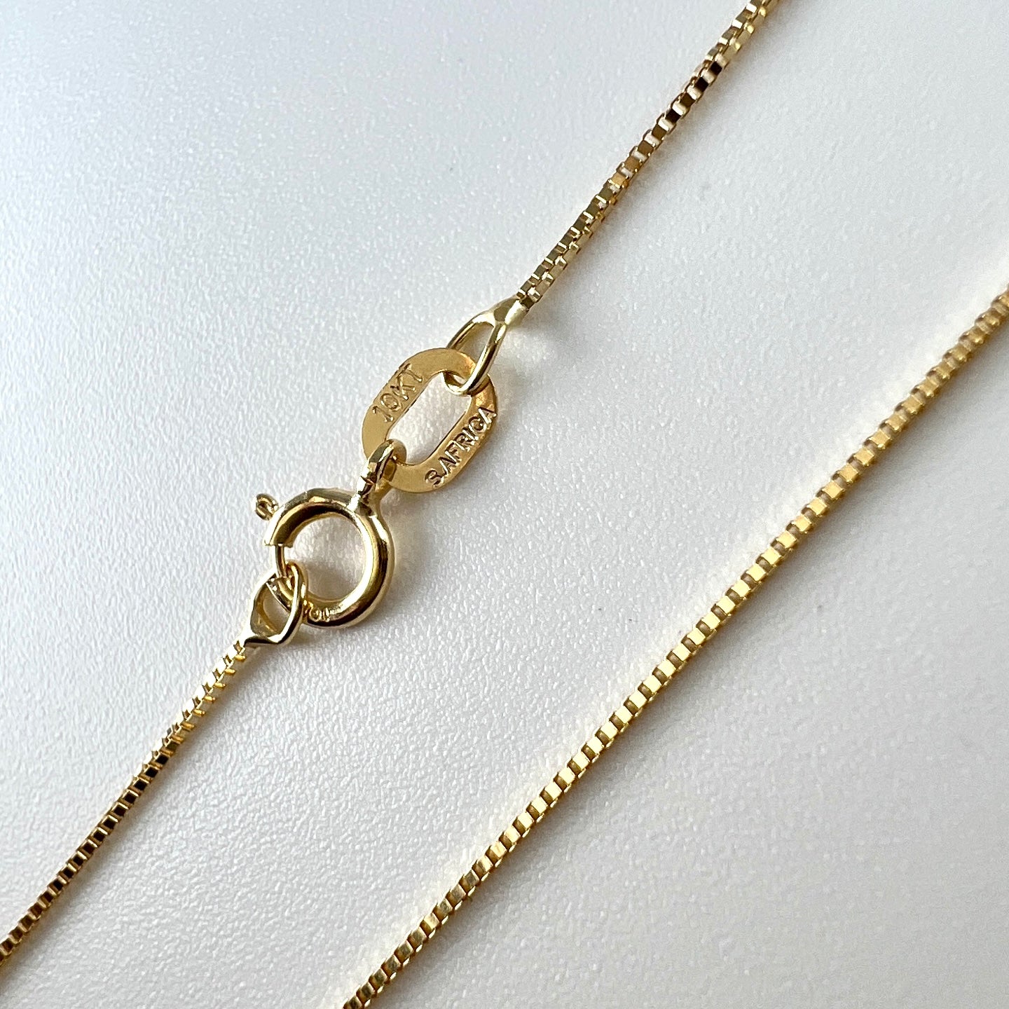 10K Yellow Gold 18" Box Link Chain Necklace