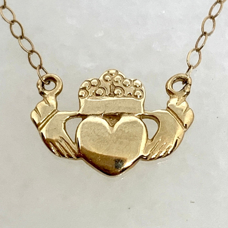 10K Yellow Gold 17” Claddagh Chain Necklace