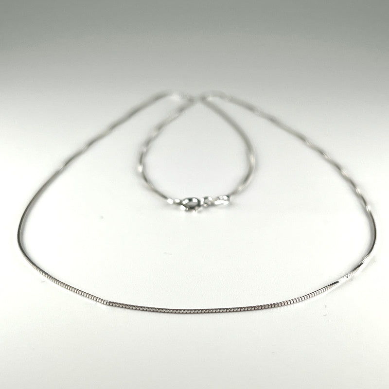 10K White Gold 18” Box Link Chain Necklace